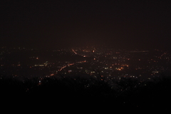 埼玉・美の山公園からの夜景（悪天候）
